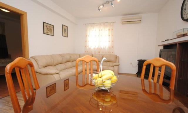 Villa Guliver Slatine Extérieur photo