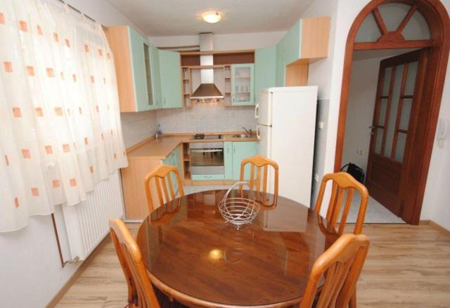 Villa Guliver Slatine Extérieur photo